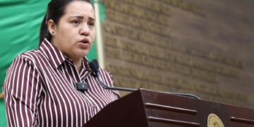 Sensibilización del cáncer de mama debe ser compromiso permanente: Flora Leal.