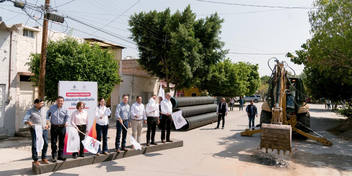 Rehabilitan colector Hidalgo de Gómez Palacio para prevenir inundaciones, malos olores y retornos de aguas residuales a los hogares