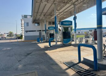 Gasolineros enfrentan presión para sostener el diésel en 27 pesos