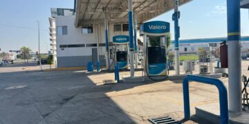 Gasolineros enfrentan presión para sostener el diésel en 27 pesos